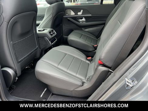 New 2025 Mercedes-Benz GLS 450 4MATIC image 15