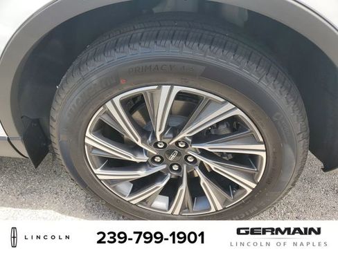 New 2025 Lincoln Aviator Premiere w/ Equipment Group 101A image 11