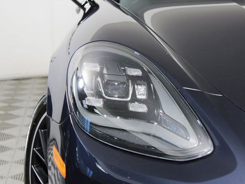 Used 2023 Porsche Panamera 4 Platinum Edition w/ Assistance Package image 11