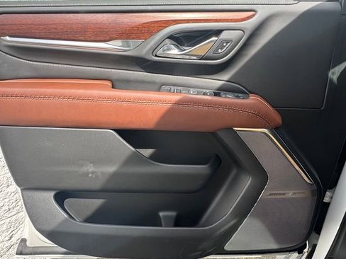 Used 2023 GMC Yukon XL Denali Ultimate image 28