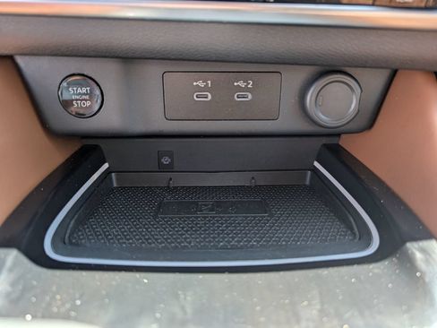 Used 2026 Nissan Rogue Platinum w/ Platinum Premium Package AWD/4WD image 16