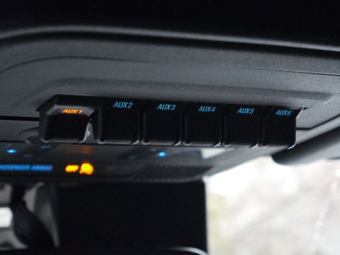 Certified 2023 Ford Bronco Wildtrak image 10