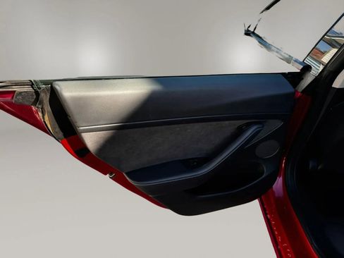 Used 2023 Tesla Model 3 Performance image 12