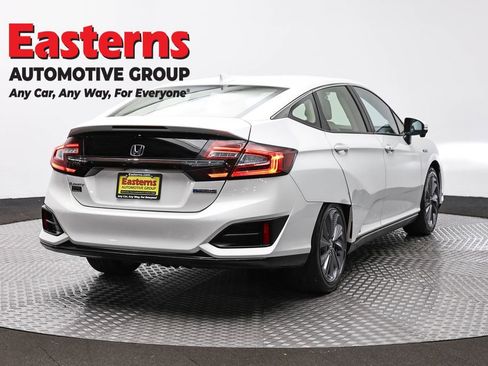 Used 2018 Honda Clarity Plug-In Hybrid image 5