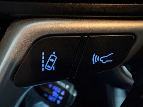 Certified 2019 Toyota Highlander XLE AWD/4WD image 18