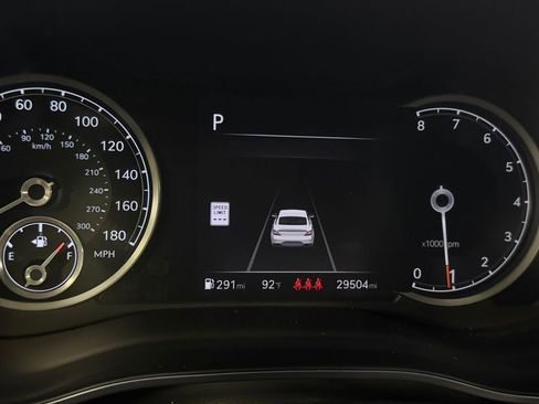 Used 2025 Genesis G70 2.5T image 15