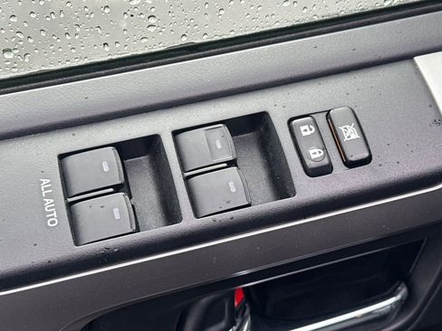 Used 2024 Toyota 4Runner SR5 Premium image 15