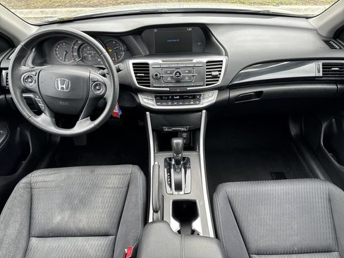 Used 2014 Honda Accord Sport image 14