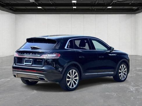 Used 2019 Lincoln Nautilus Select AWD/4WD image 5