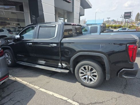 Used 2021 GMC Sierra 1500 Denali w/ Technology Package AWD/4WD image 3