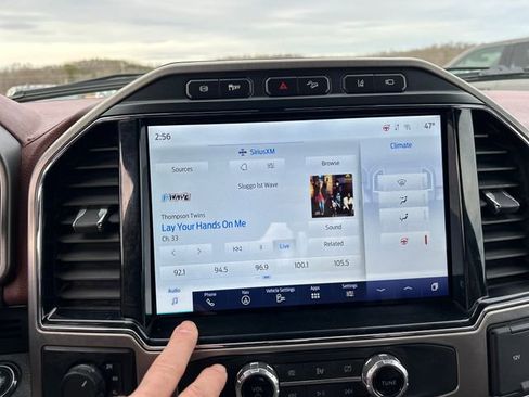 Used 2022 Ford F450 Platinum w/ FX4 Off-Road Package image 28