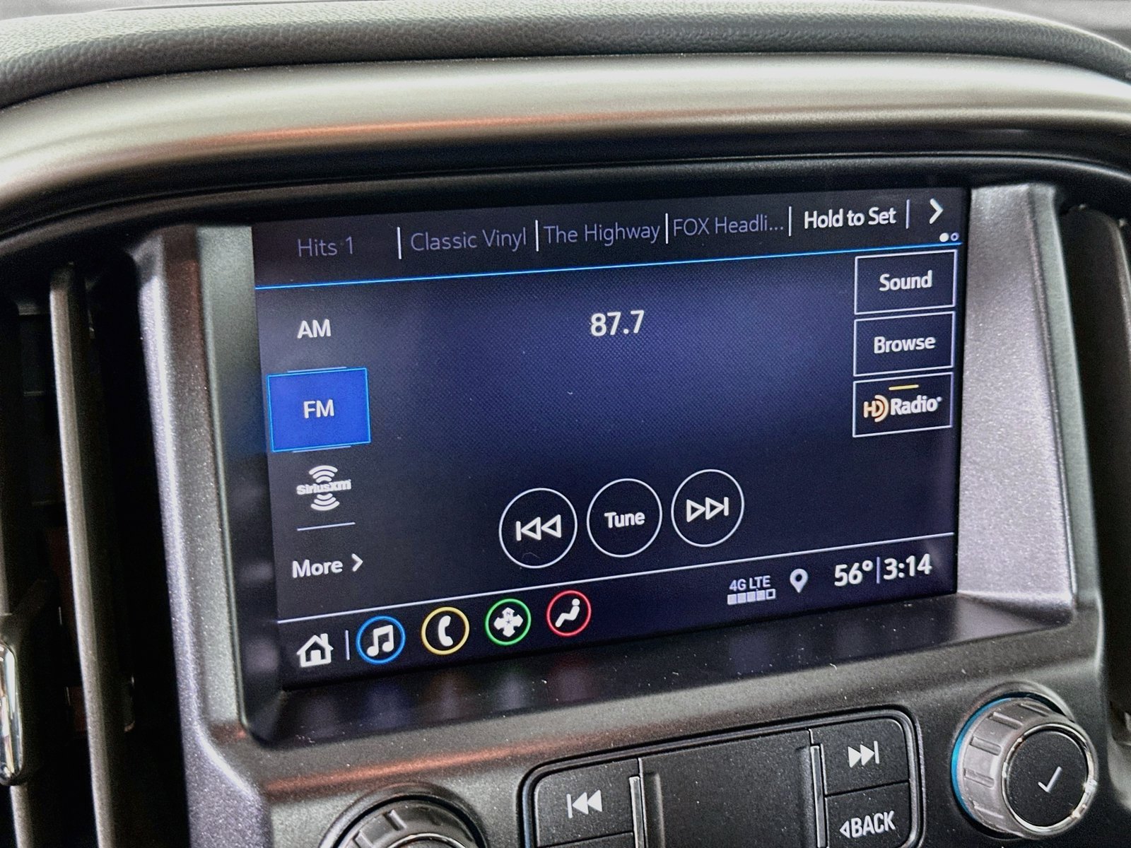 Used 2020 Chevrolet Colorado Z71 w/ Z71 Midnight Edition AWD/4WD image 16