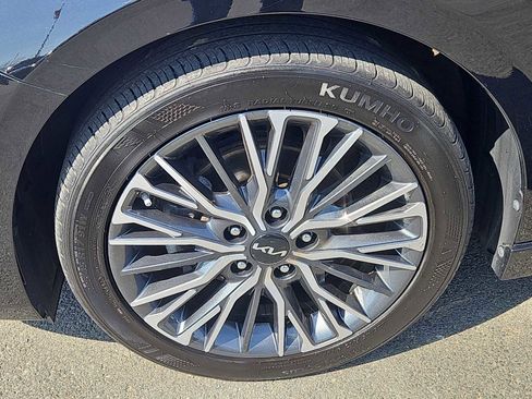 Used 2023 Kia Forte GT-Line image 7