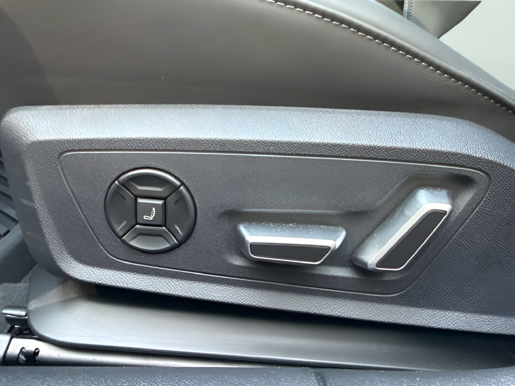 Certified 2026 Audi A6 Prestige AWD/4WD image 19