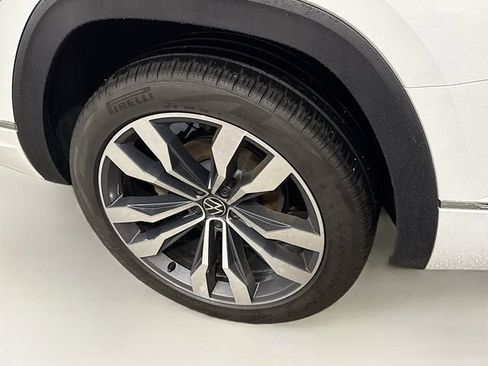 Used 2021 Volkswagen Atlas SEL Premium R-Line image 34