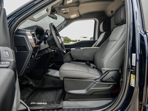 Used 2025 Ford F150 XL image 34