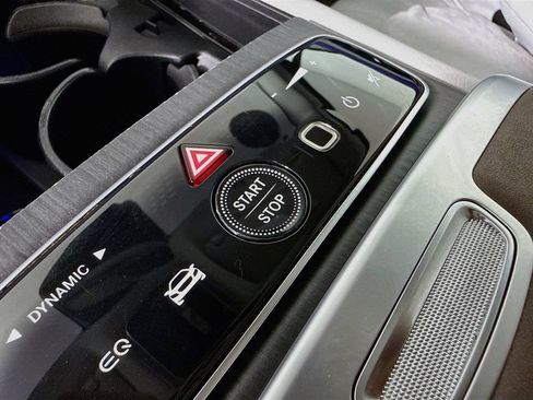 Used 2023 Mercedes-Benz EQS 580 4MATIC SUV w/ Exclusive Trim Package image 17