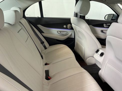 Certified 2022 Mercedes-Benz E 350 4MATIC Sedan image 15