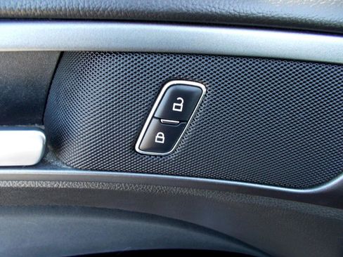 Used 2016 Ford Fusion SE w/ Equipment Group 201A image 15