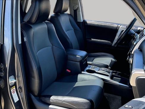 Used 2014 Toyota 4Runner SR5 Premium RWD image 7