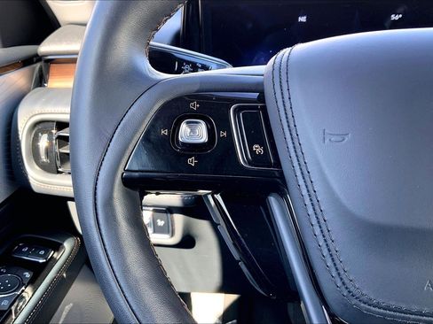 Used 2025 Lincoln Aviator Reserve w/ Equipment Group 201A image 21