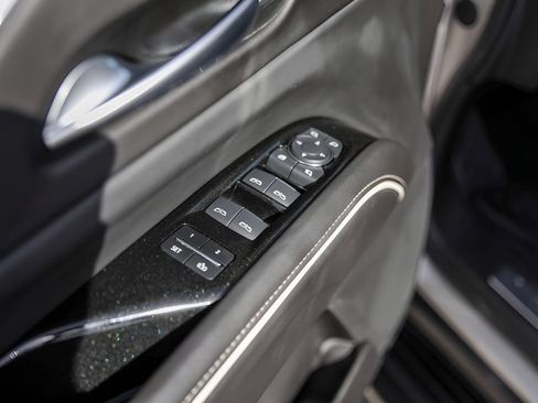 Certified 2024 Cadillac Escalade Premium Luxury RWD image 23