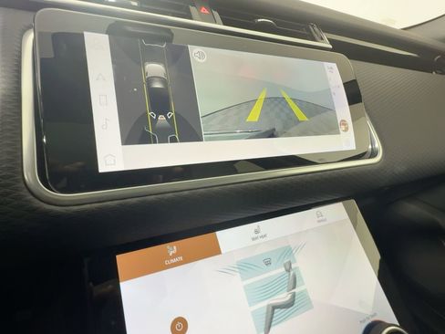 Used 2023 Land Rover Range Rover Velar S image 21