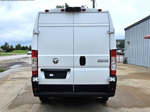 Used 2024 RAM ProMaster 2500 w/ Safety Group FWD image 7
