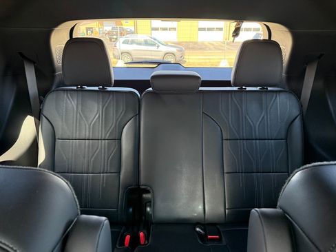 Used 2025 Buick Enclave Avenir w/ Super Cruise Package image 38