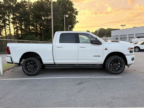 Used 2025 RAM 2500 Laramie w/ Night Edition AWD/4WD image 4