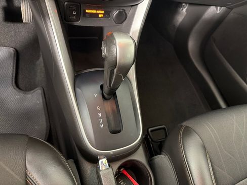 Used 2022 Chevrolet Trax LT w/ Driver Confidence Package image 16