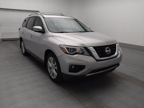 Used 2018 Nissan Pathfinder SL w/ SL Premium Package FWD image 13
