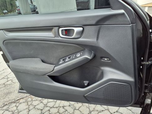 Used 2024 Honda Civic Sport image 9