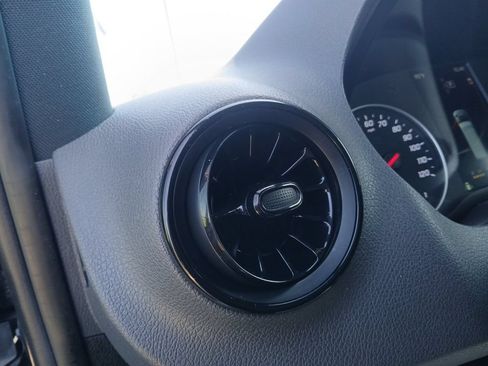 Used 2023 Mercedes-Benz Sprinter 2500 image 32