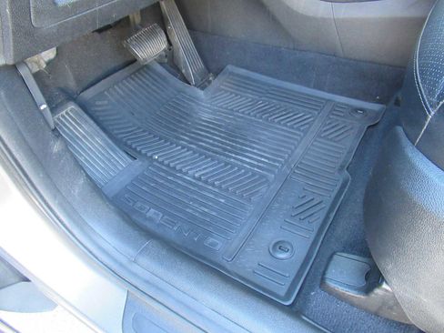 Used 2019 Kia Sorento EX image 23