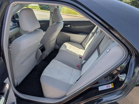 Used 2014 Toyota Camry LE FWD image 13