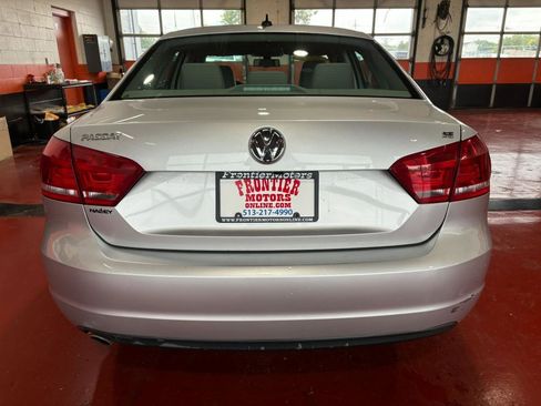 Used 2014 Volkswagen Passat 2.5 SE image 8