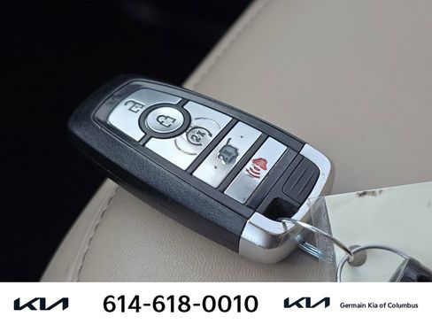 Used 2022 Ford Explorer XLT w/ Equipment Group 202A image 34