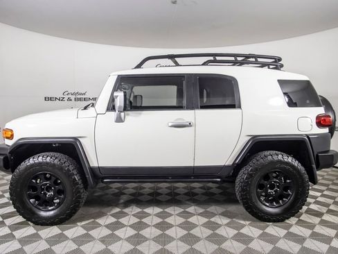 Used 2012 Toyota FJ Cruiser 4WD w/ Convenience Pkg image 10