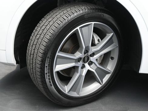 Used 2025 Audi Q5 2.0T Premium AWD/4WD image 21