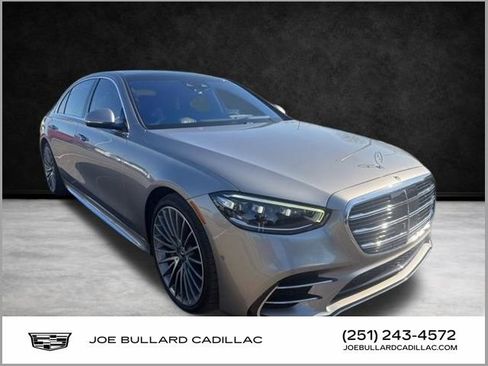 Used 2021 Mercedes-Benz S 580 4MATIC Sedan image 1
