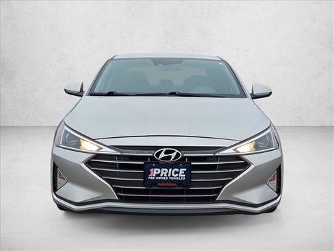 Used 2019 Hyundai Elantra SEL FWD image 2