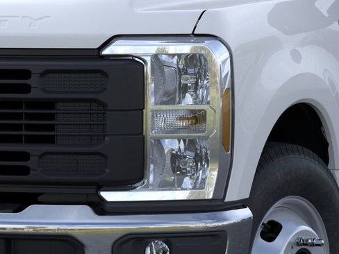 New 2026 Ford F350 XL RWD image 17