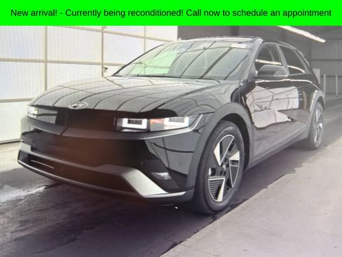 Used 2026 Hyundai Ioniq 5 SEL image 1