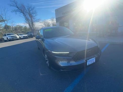 Used 2023 Honda Accord EX image 2