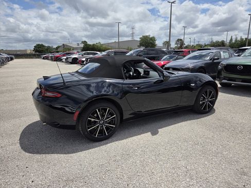 New 2026 MAZDA MX-5 Miata Grand Touring RWD image 14