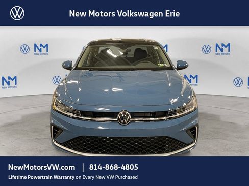New 2026 Volkswagen Jetta SE FWD image 8