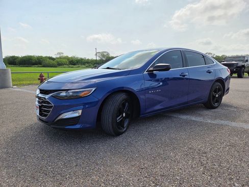 Used 2023 Chevrolet Malibu LS FWD image 3