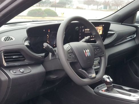 New 2025 Buick Envista Preferred w/ Advanced Safety Package image 43