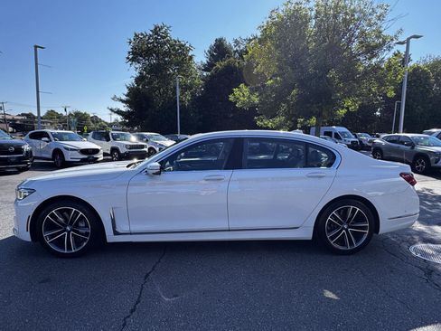 Used 2022 BMW 750i xDrive w/ Executive Package AWD/4WD image 4